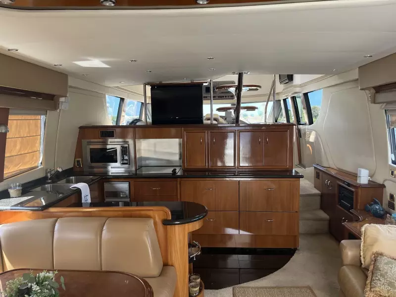 2005 Carver 56 voyager