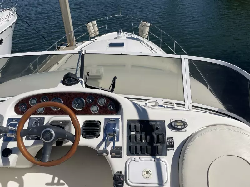 1996 Sea Ray 400 Sedan Bridge
