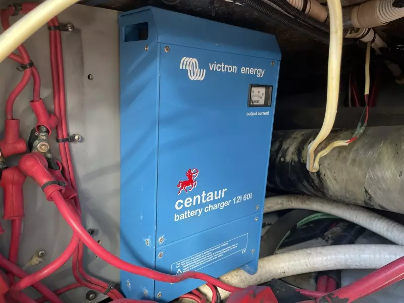 1996 Sea Ray 400 Sedan Bridge