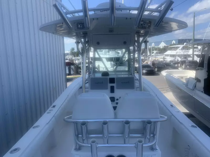 2010 Regulator 26 Forwarding Seating