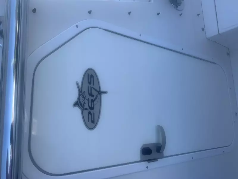 2010 Regulator 26 Forwarding Seating