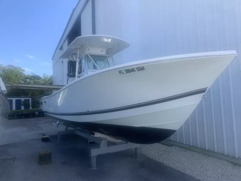 2010 Regulator 26 Forwarding Seating