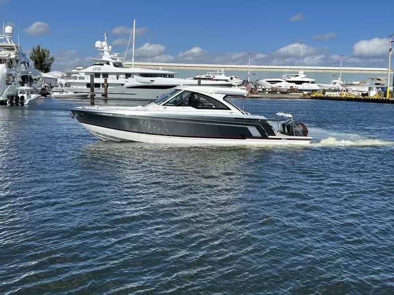 2021 Formula 380 Super Sport Crossover OB