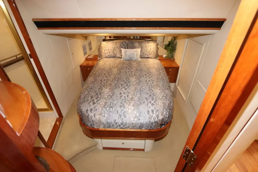 2005 Neptunus 56 Express