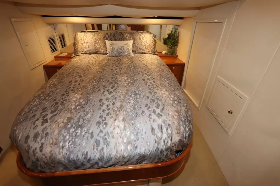 2005 Neptunus 56 Express