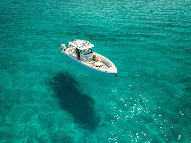 2019 Everglades 355 CC