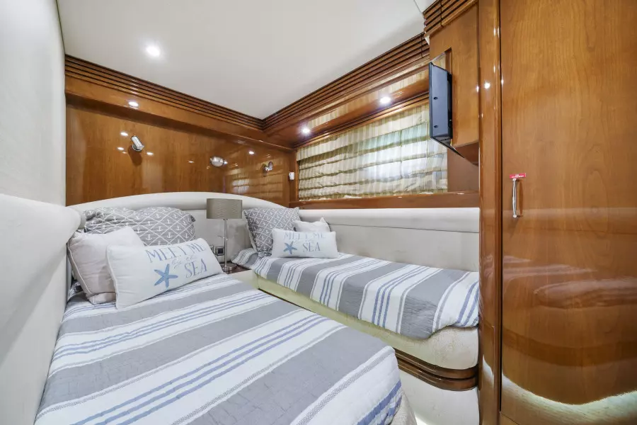 2006 Marquis 65 Pilothouse