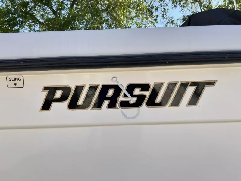 2002 Pursuit 