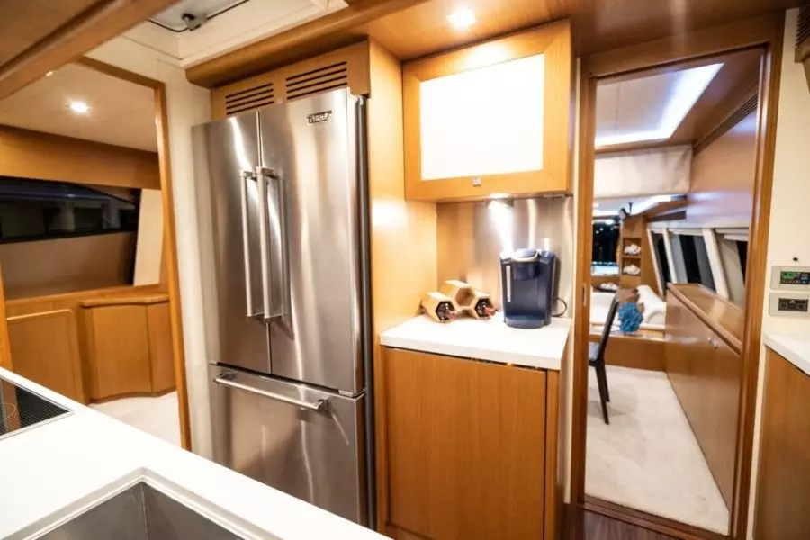 2007 Ferretti Yachts 780