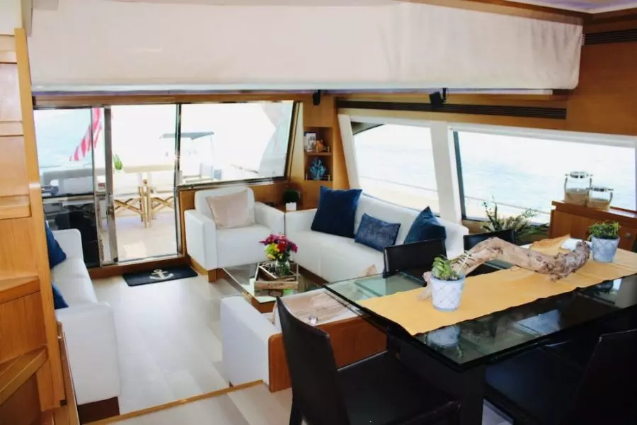 2007 Ferretti Yachts 780