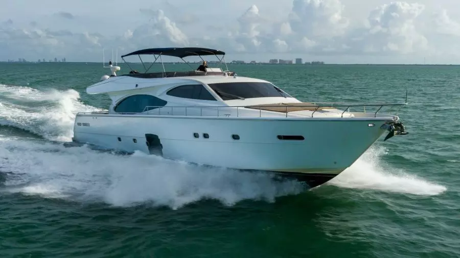 2007 Ferretti Yachts 780