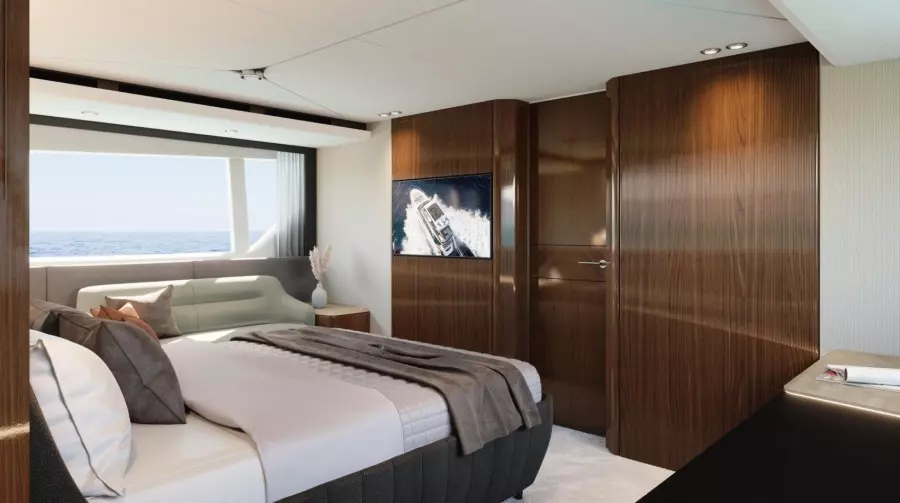 2022 Fairline Squadron 68