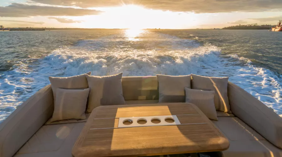 2022 Fairline Squadron 68