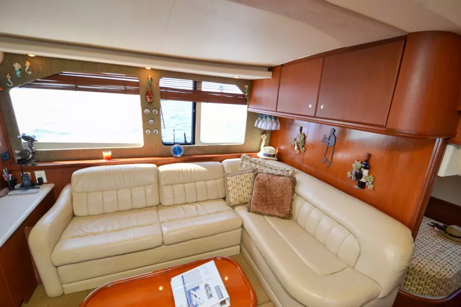 2004 Silverton 43 Motor Yachts