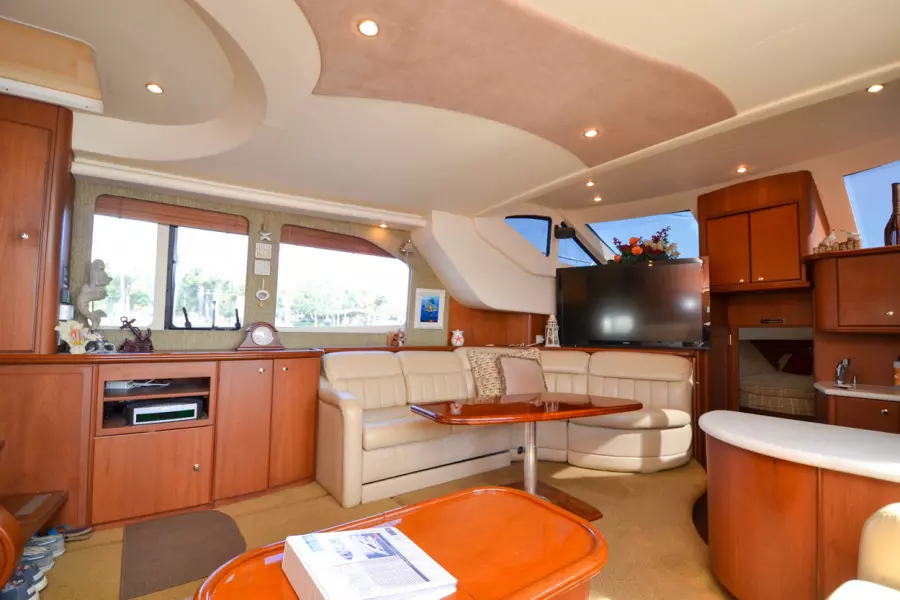 2004 Silverton 43 Motor Yachts