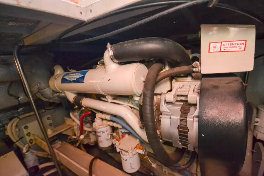 2004 Silverton 43 Motor Yachts