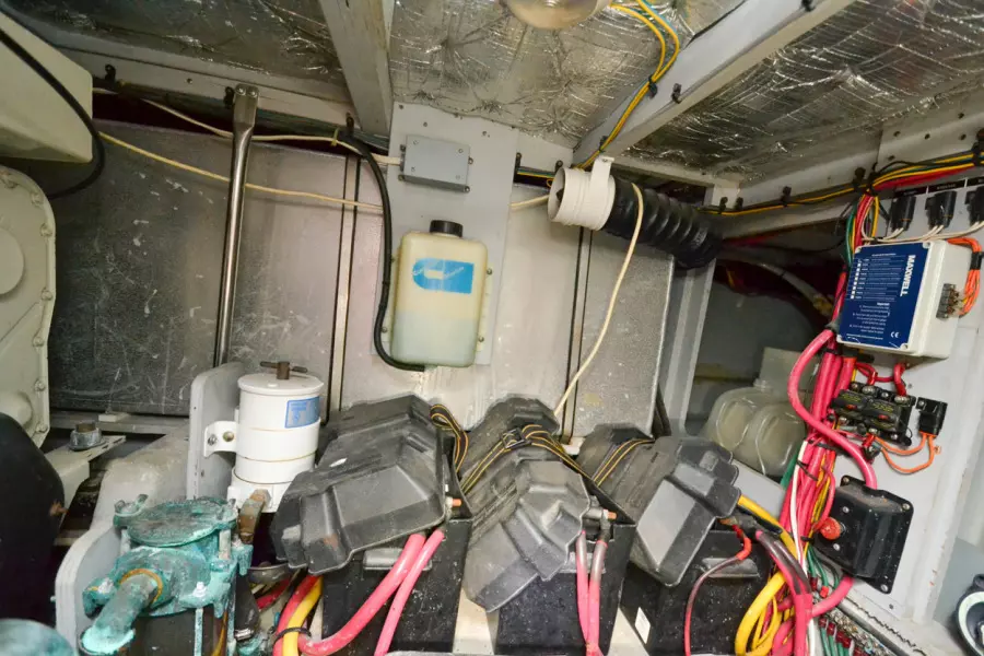 2004 Silverton 43 Motor Yachts