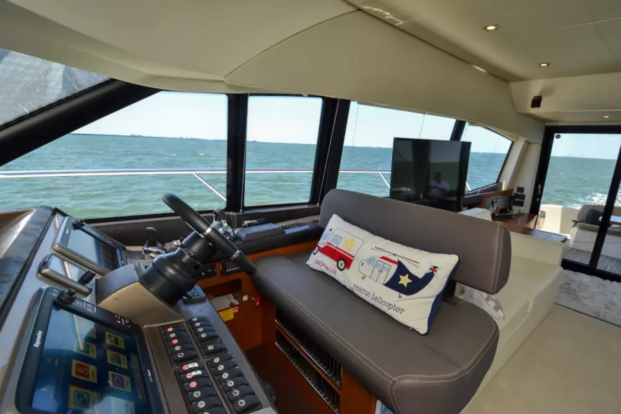 2014 Prestige 500 Fly