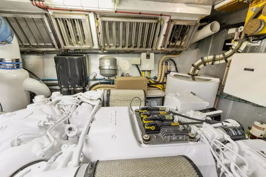 2006 Jefferson Starship Pilothouse