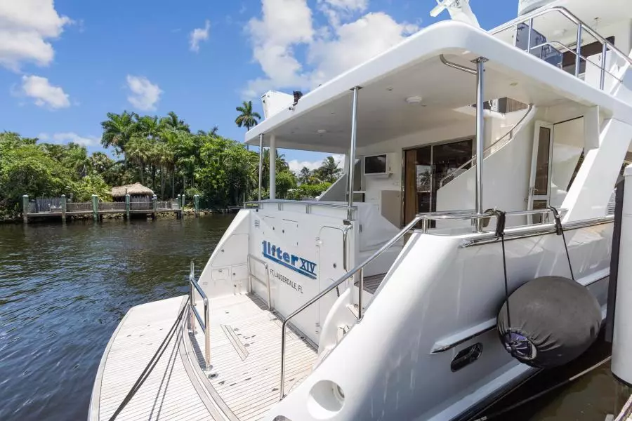 2006 Jefferson Starship Pilothouse