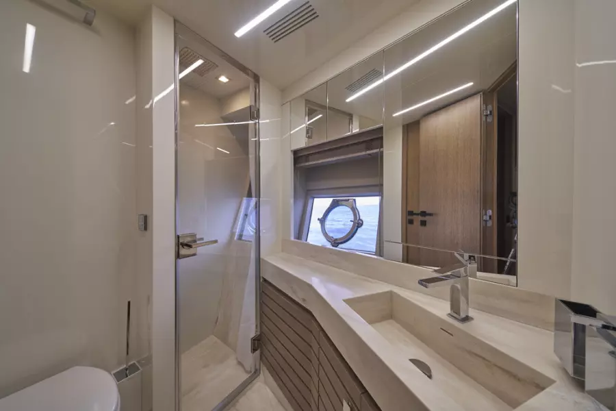 2022 Astondoa 52 Flybridge