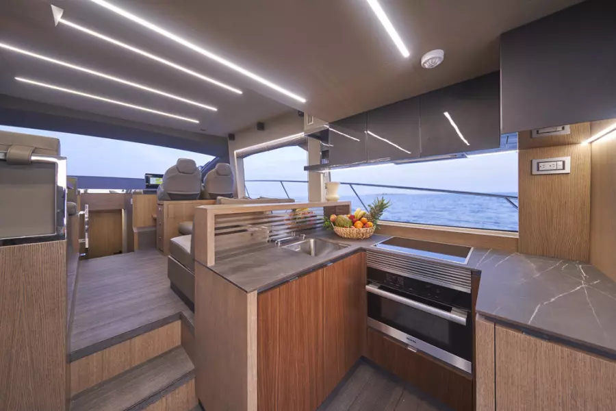 2022 Astondoa 52 Flybridge