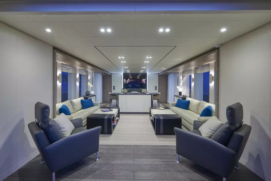 2022 Astondoa 110 Century