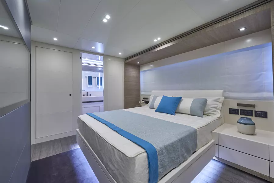 2022 Astondoa 110 Century