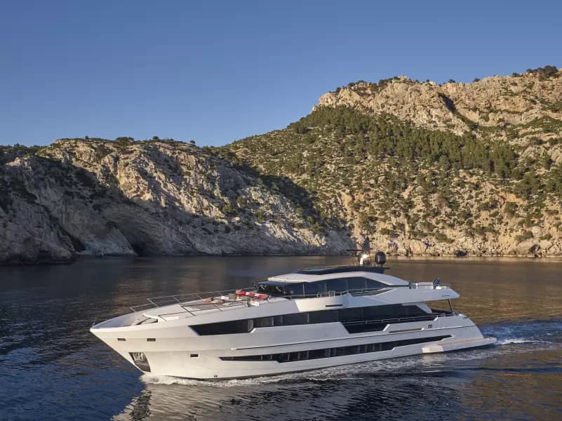 2022 Astondoa 110 Century