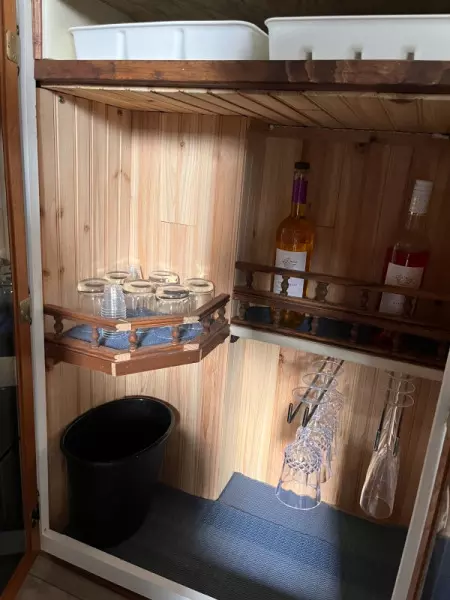 19 Under The Wire 1979 Chris Craft Catalina Inside Liquor Cabinet