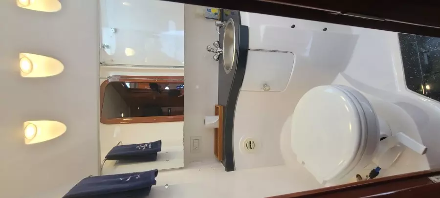 2007 Regal 4460 Commodore