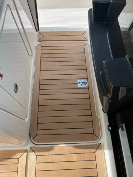 2016 Tiara 44 Express Coupe 