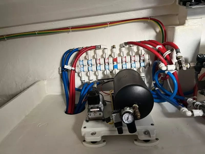 2016 Tiara 44 Express Coupe 