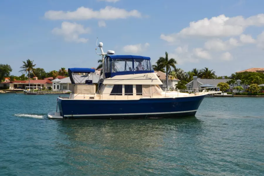 2006 Mainship 430 Trawler