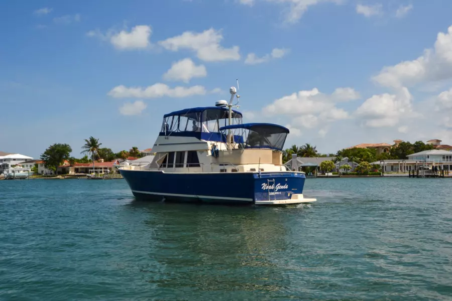 2006 Mainship 430 Trawler