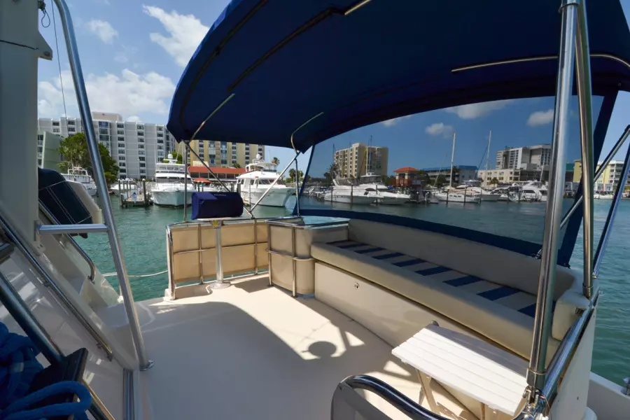 2006 Mainship 430 Trawler