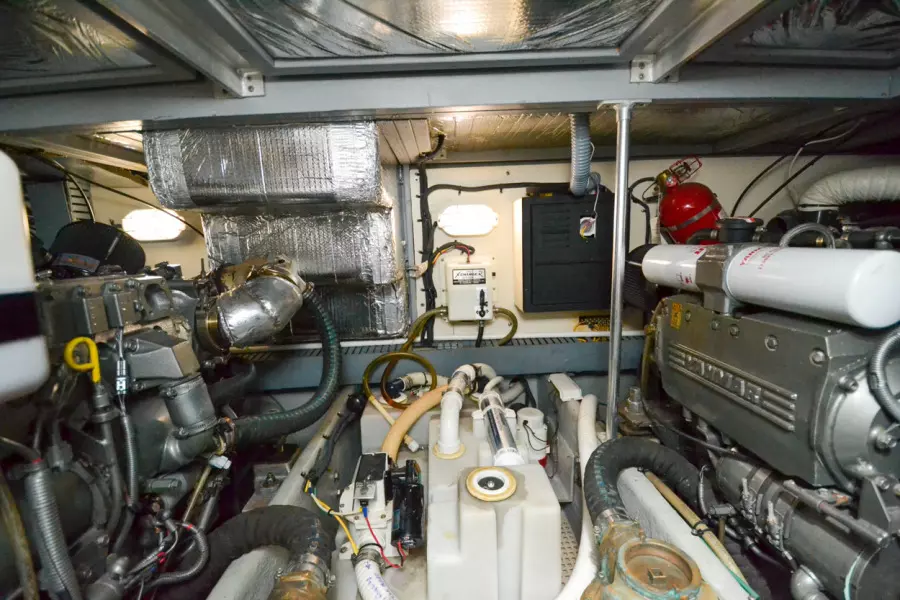 2006 Mainship 430 Trawler