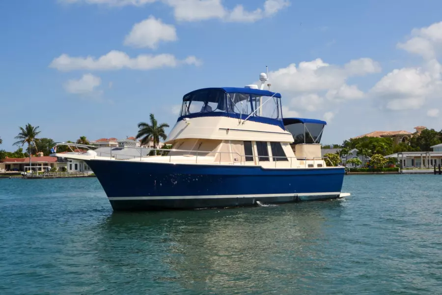 2006 Mainship 430 Trawler