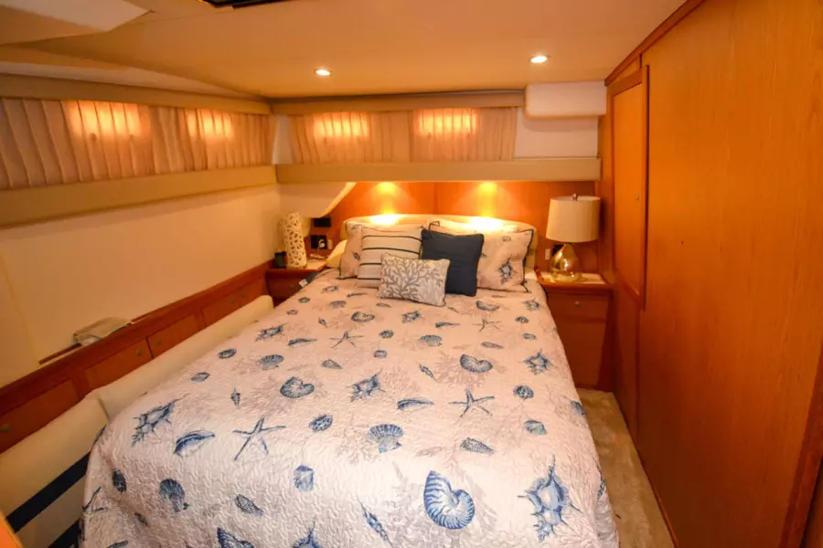 2006 Mainship 430 Trawler