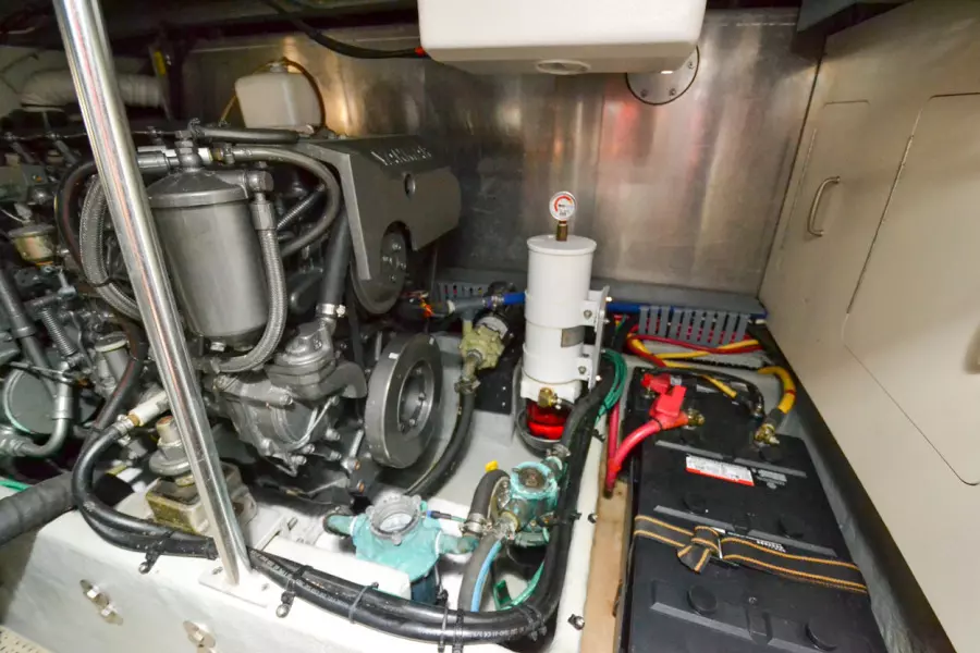 2006 Mainship 430 Trawler