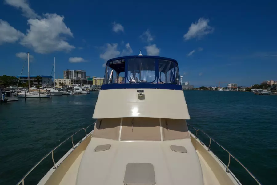 2006 Mainship 430 Trawler