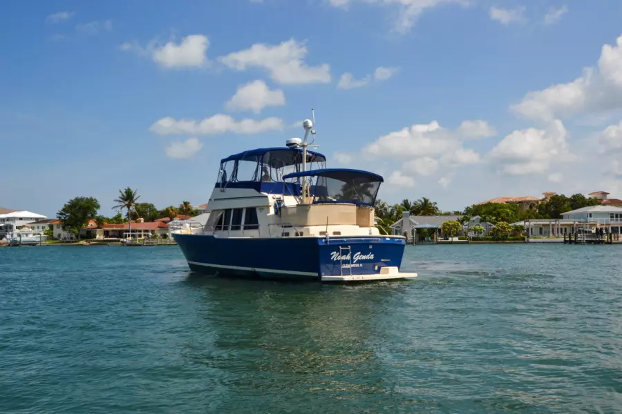 2006 Mainship 430 Trawler