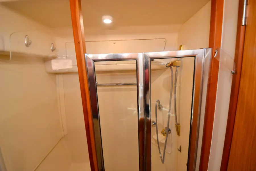 2006 Mainship 430 Trawler