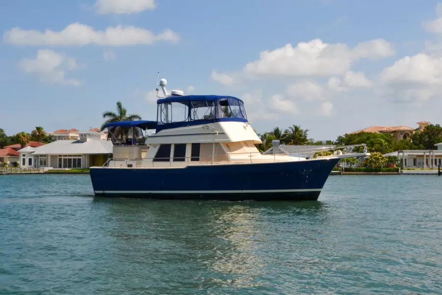 2006 Mainship 430 Trawler