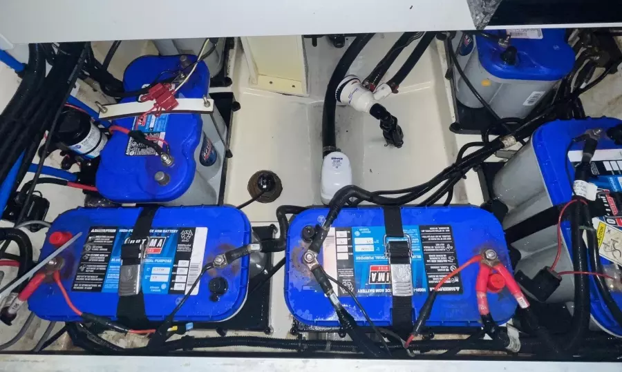 2017 Boston Whaler 270 Dauntless