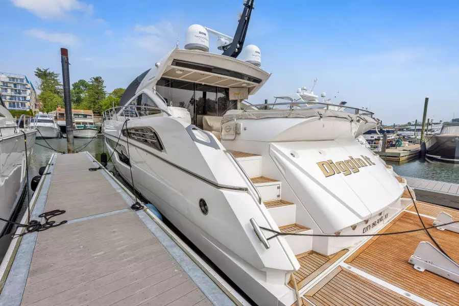 2015 Sunseeker Predator 68