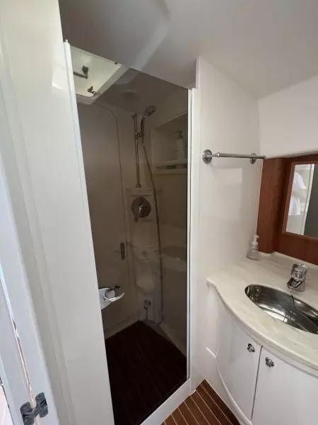 2019 Intrepid 475 Sport Yacht