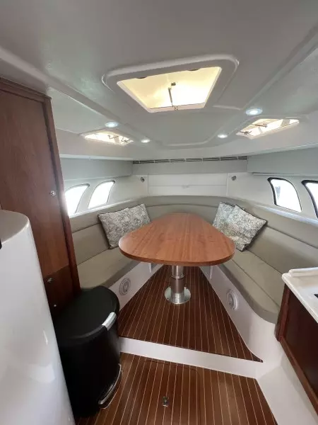 2019 Intrepid 475 Sport Yacht