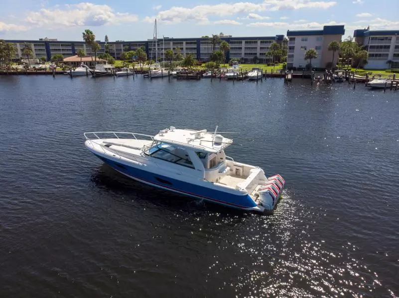 2020 Intrepid 477 Evolution