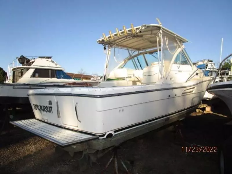 31' Pursuit starboard aft profile2